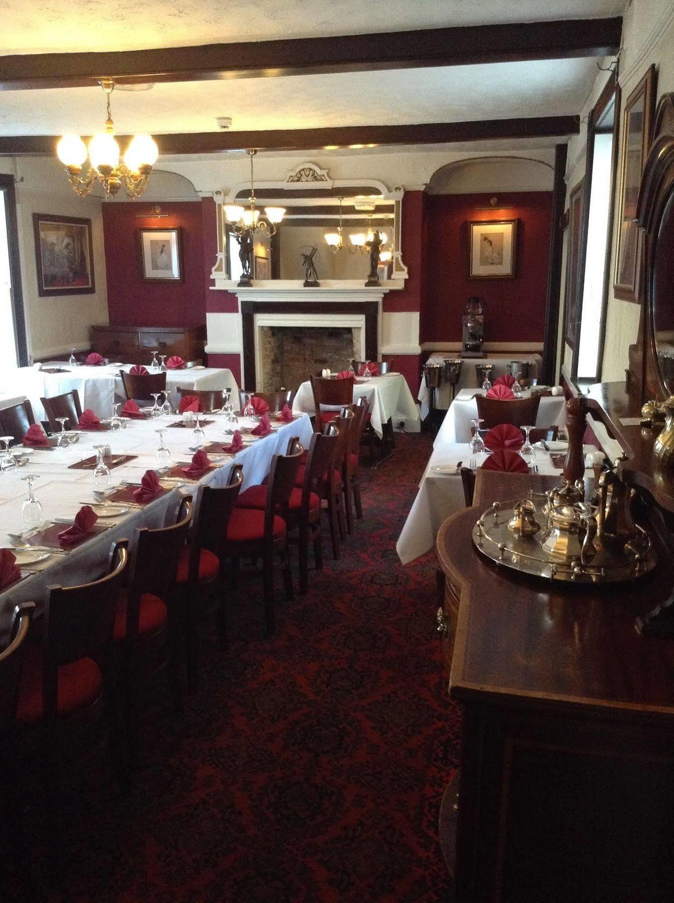 The Crown Hotel Mundford Kültér fotó