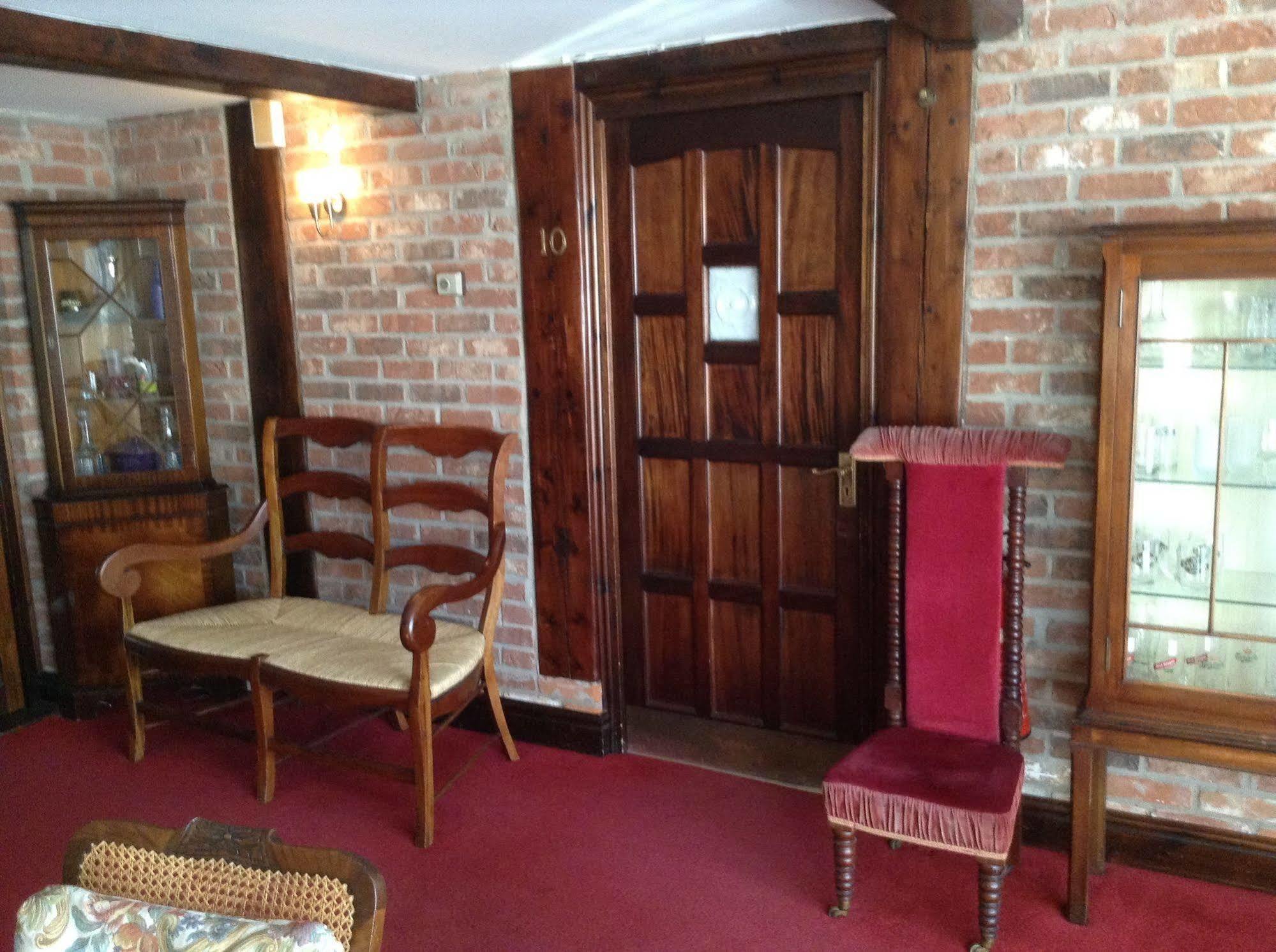 The Crown Hotel Mundford Kültér fotó